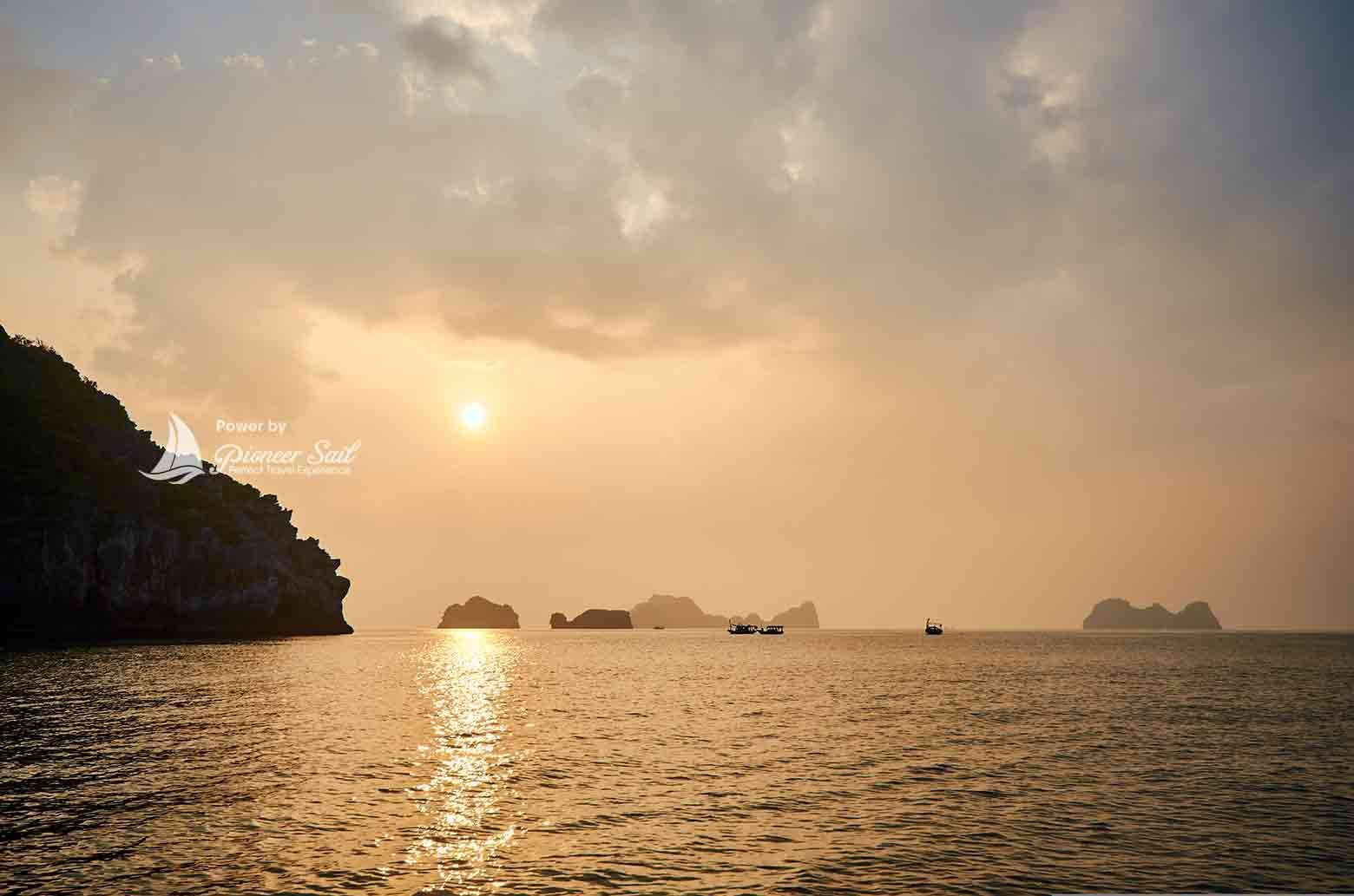 Beautiful Sunset Sky In Halong Bay Vietnam