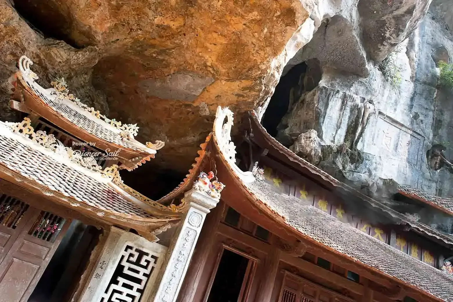 Roof And Rock Bich Dong Pagoda Tam Coc North Vietnam