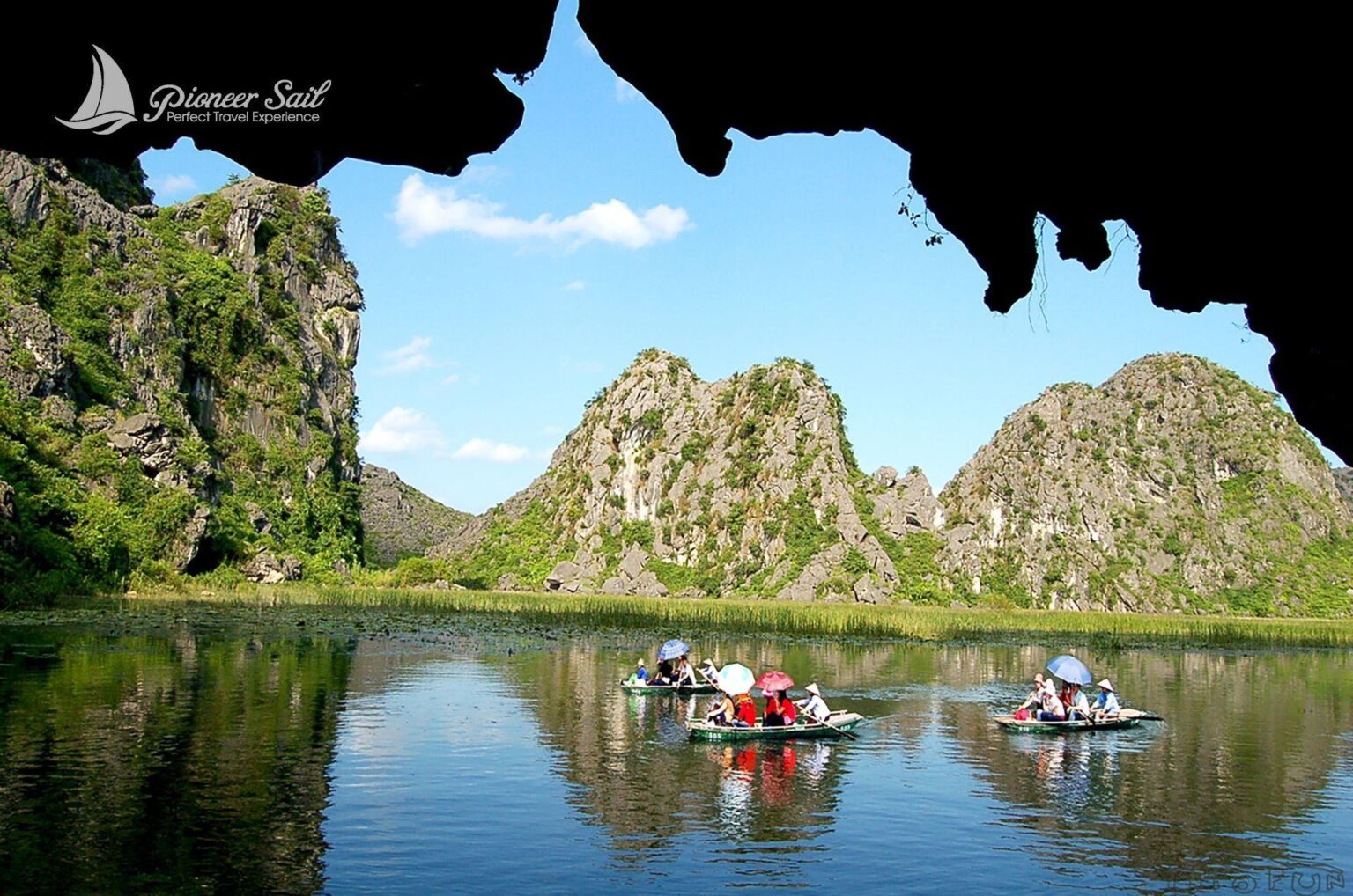 Hoa Lu Tam Coc 1 Day Trip By Limousine 10
