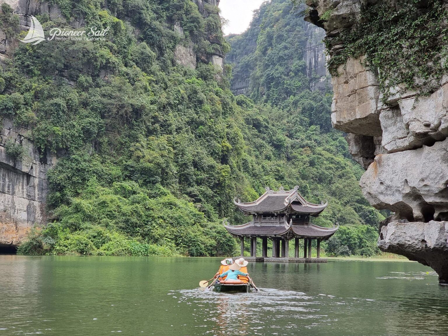 Hoa Lu Tam Coc Mua Cave 1 Day Trip by Limousine 9