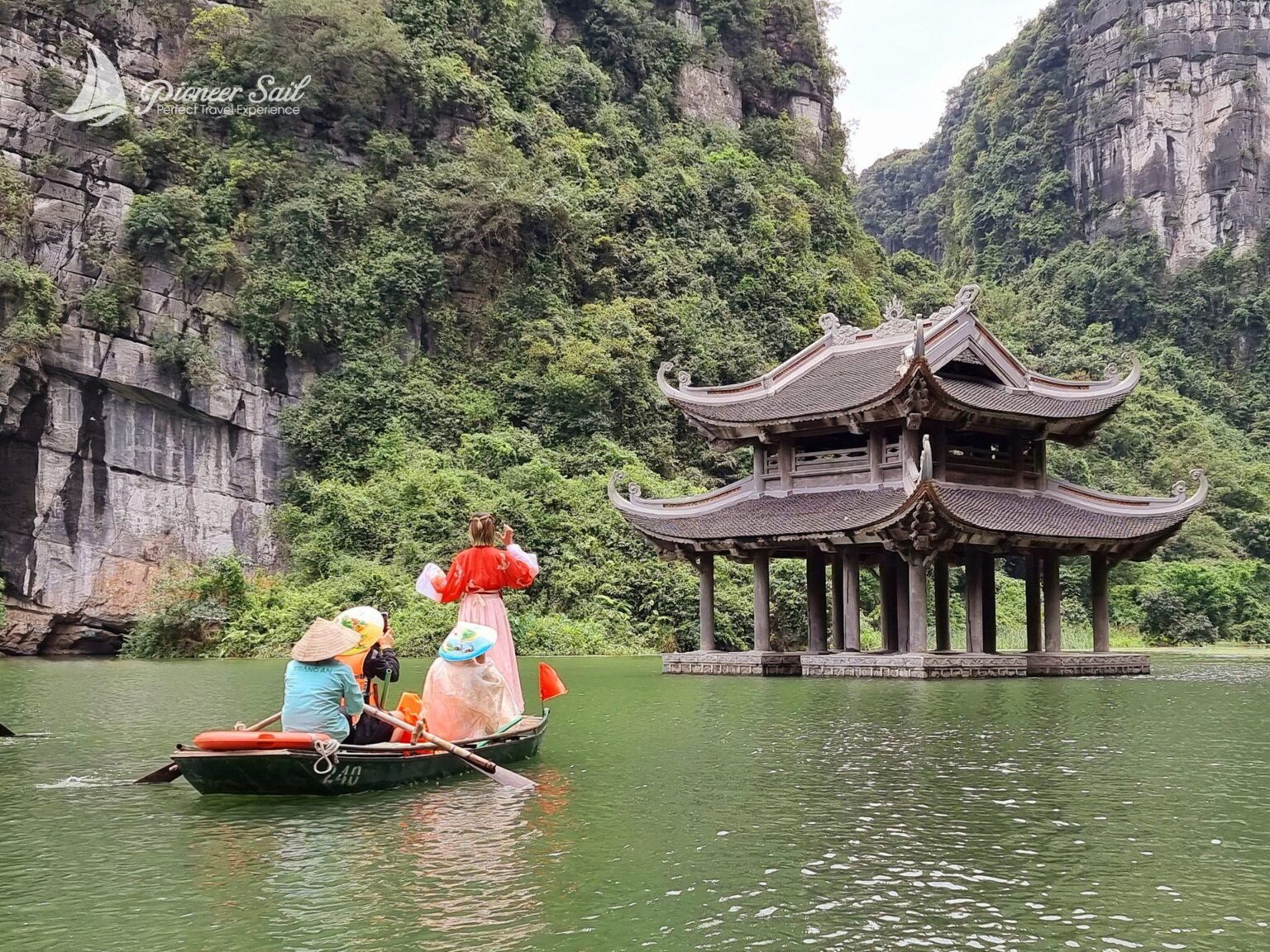 Ninh Binh 2 Days 1 Night Tour 12