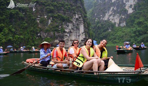 Hoa Lu – Trang An Mua Cave 1 Day Trip By Limousine 6