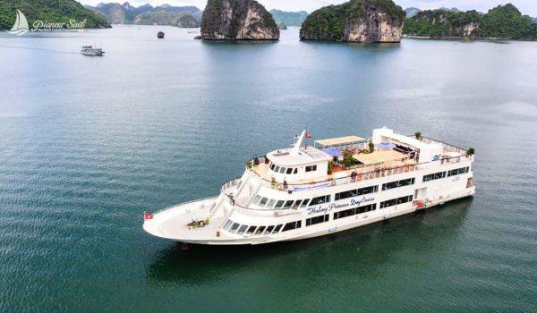 Princess Cruises Ha Long Bay 1